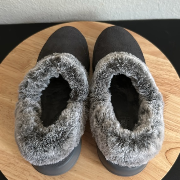 Skechers On-the-GO Joy Suede & Faux Fur Slip-Ons - Cozy Life - Picture 6 of 7
